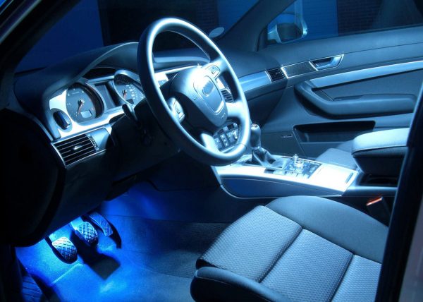 ampoule w5w bleu, ampoule w5w led bleu, ampoule led bleu interieur voiture-6
