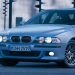 Découvrez, trouvez et achetez votre ampoule BMW Ampoules LED intérieur et extérieur BMW - Feux de position/Éclairage intérieur/Led plaque d’immatriculation/ feux de recul / Feux antibrouillard avant et arrière/feux de stop/feux de clignotant/feux de croisement/feux de route. Toutes les ampoules pour votre BMW serie 5 de 1995 à 2004